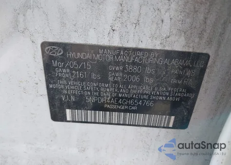 2016 Hyundai Elantra Limited z USA, uszkodzony, nr VIN 5NPDH4AE4GH654766